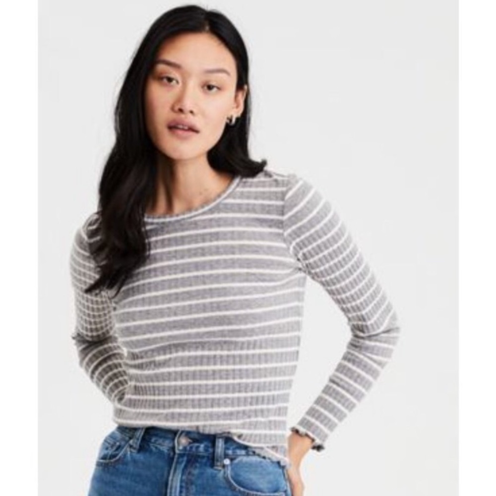 American Eagle Outfitters ~ Ribbed striped baby tee